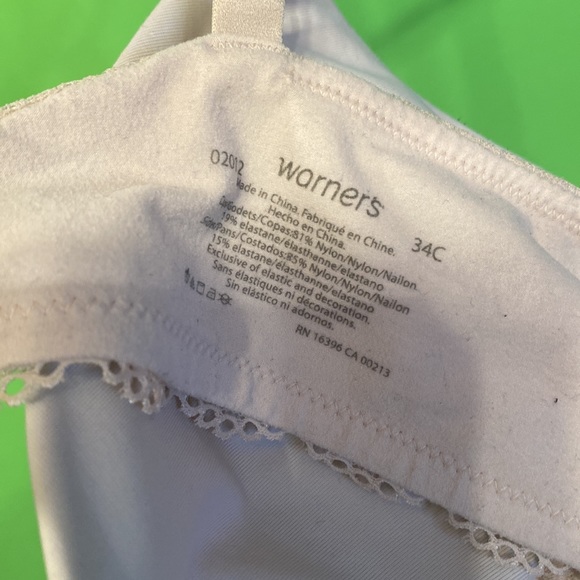 Ladies Warner 34c bra no wire used - Picture 5 of 5
